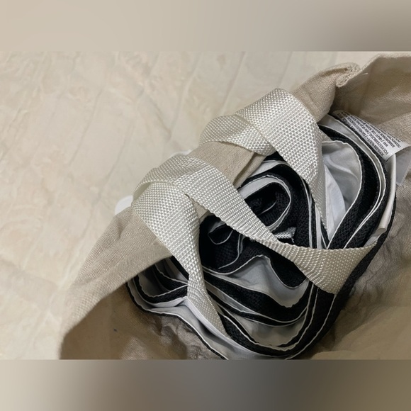 Circa Bed Wrap- FULL SIZE BLACK - Picture 2 of 3